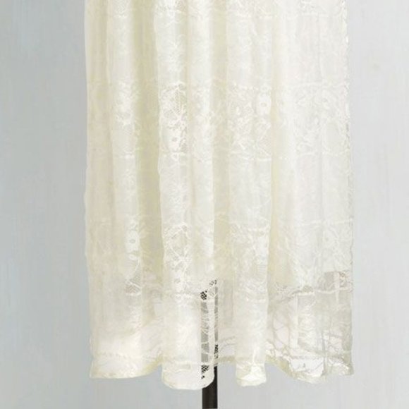 Eva Franco Ivory Lace Midi Dress - Picture 2 of 4